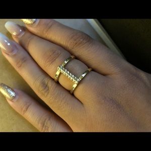 Henri Bendel Ring